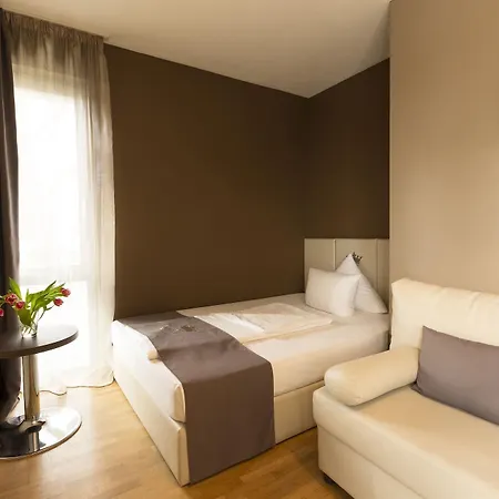 Hotel Empress Boutique 3*