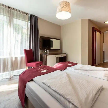 Hotel Empress Boutique Hotel 3*