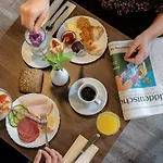 Hotel Empress Boutique Hotel 3*
