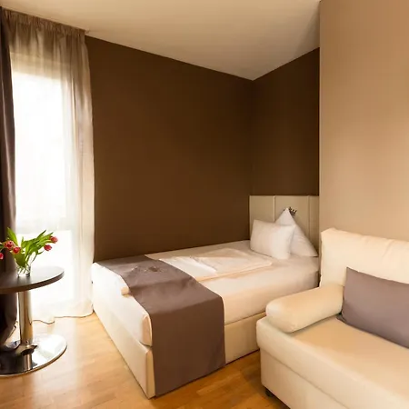 Hotel Empress Boutique 3*