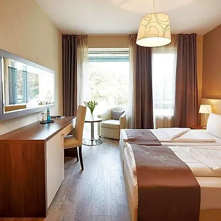 Empress Boutique 3*