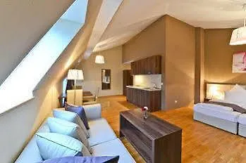 Empress Boutique Hotel Munich