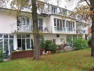 Отель Empress Boutique 3*