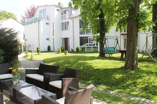 Отель Empress Boutique