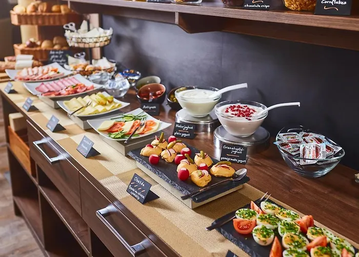 Отель Empress Boutique