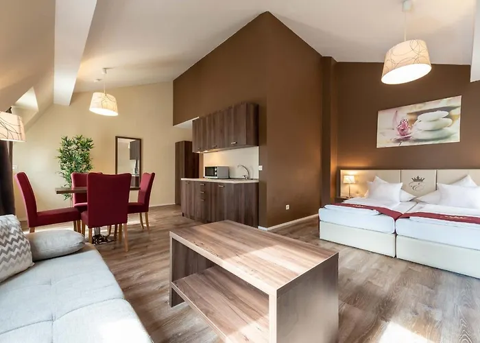 Empress Boutique Отель 3*