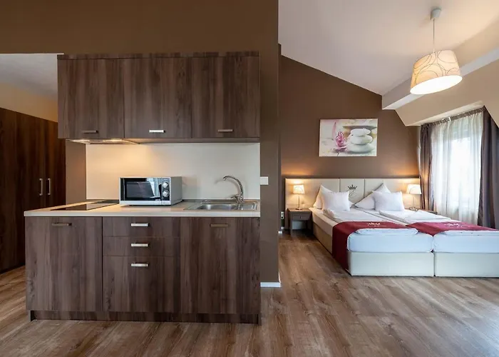 Empress Boutique 3* Мюнхен