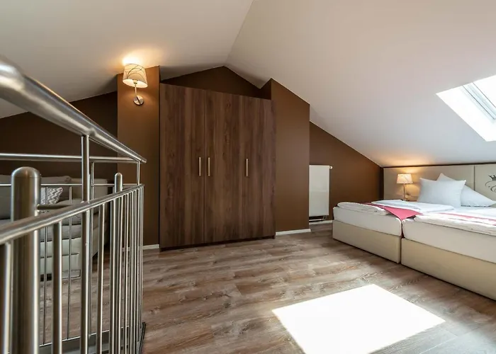 Empress Boutique Отель