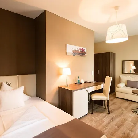 Empress Boutique Hotel 3*