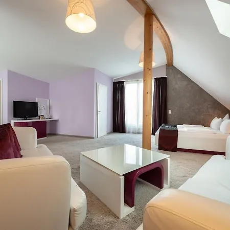 Hotel Empress Boutique