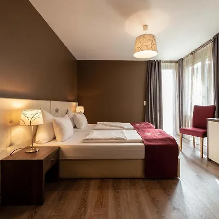 Hotel Empress Boutique 3*