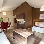 Empress Boutique Hotell 3*