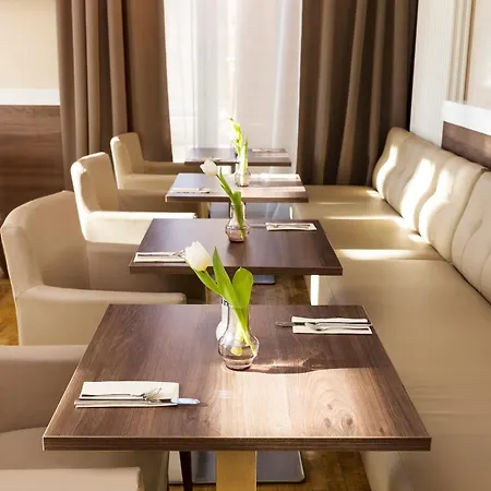 Empress Boutique Hotel 3* Munich